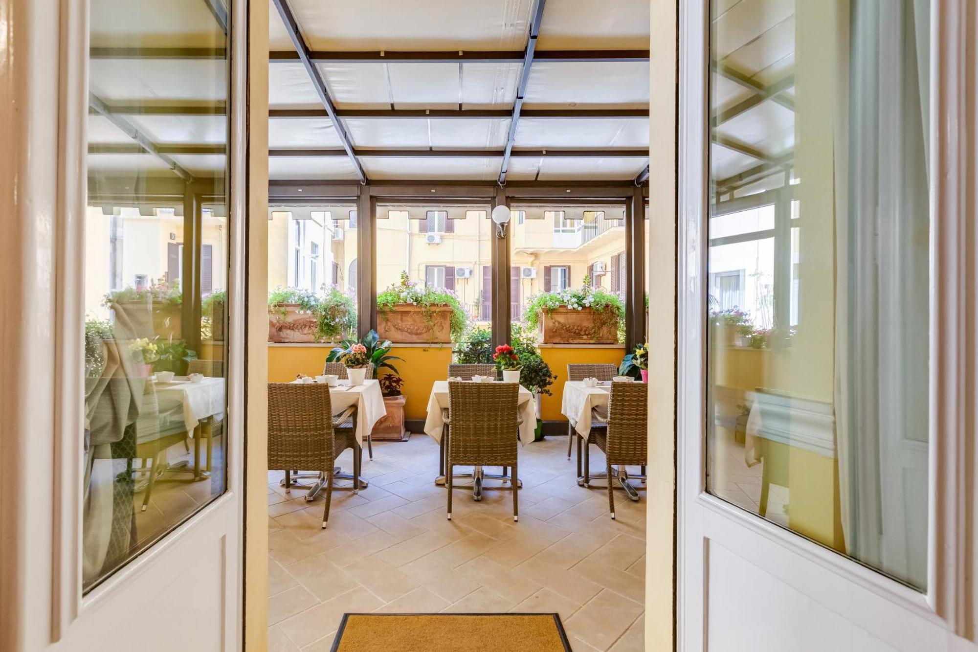 Hotel Cellini Рим Экстерьер фото